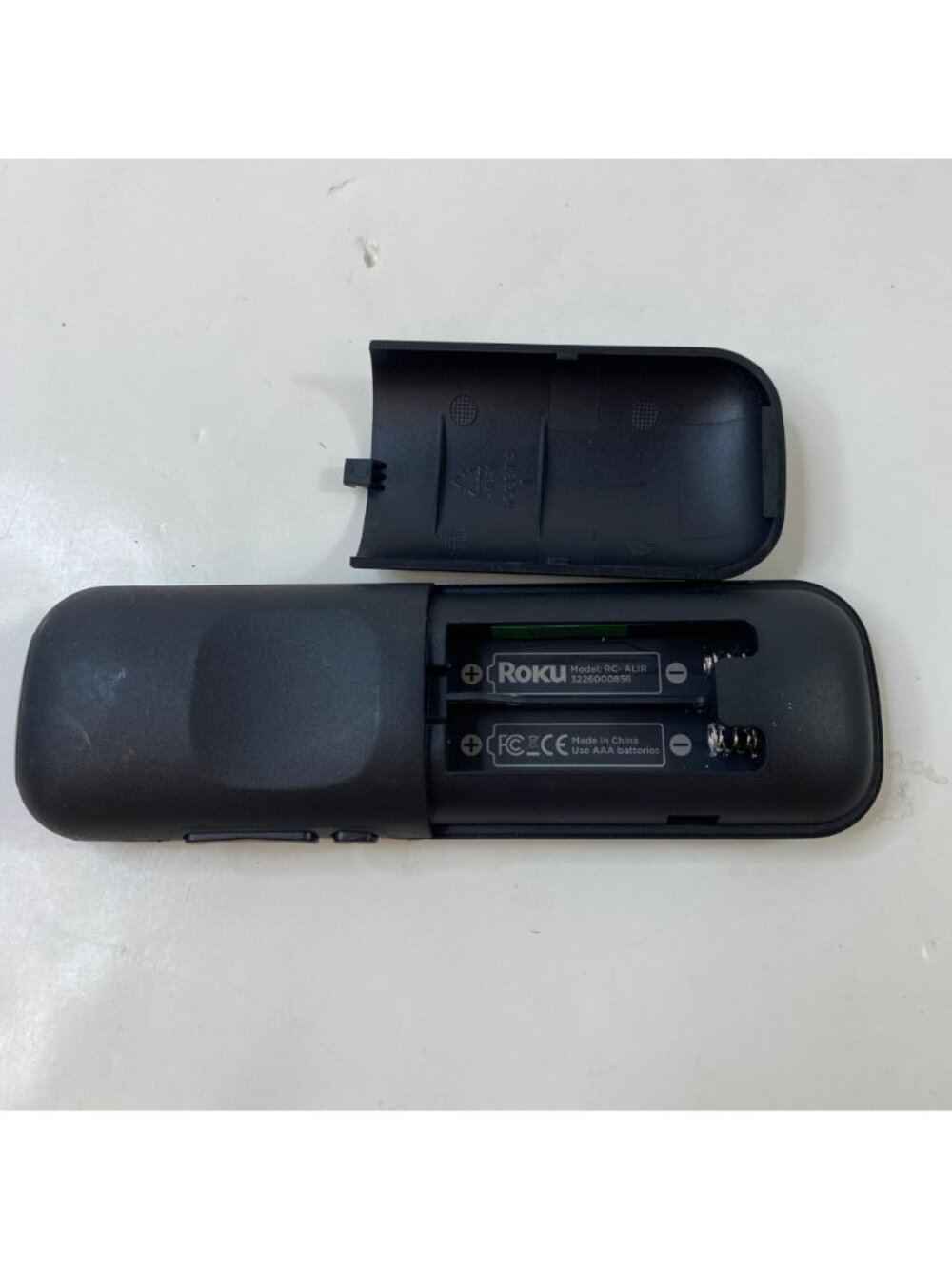Philips Roku Tv Remote With Streaming Service Buttons AAA Batteries Not Included - Picture 5 of 8